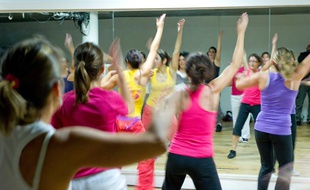 Illustration: Un cours de fitness.