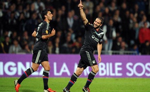 Le buteur lyonnais Lisandro Lopez lors du 1er match de Ligue Europa contre Prague, le 20 septembre 2012, à Gerland.