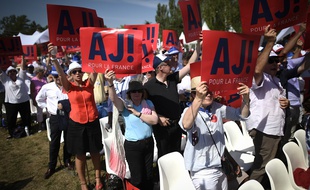 Ils étaient 2.000 à venir soutenir leur champion à Chatou, samedi 27 août.