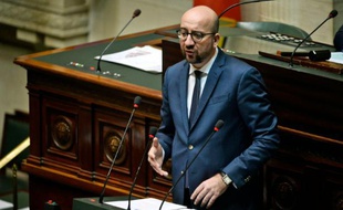 Le Premier ministre belge Charles Michel devant le Parlement, le 19 novembre 2015 à Bruxelles