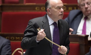 Bernard Cazeneuve, ministre de l'Intérieur, lors de la séance de questions au gouvernement, le 25 mars 2015 à l'Assemblée nationale à Paris