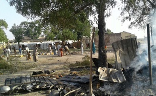 Les ruines d'un camp de déplacés de Rann, au Nigeria, après un raid aérien «par erreur» de l'armée nigériane, le 17 janvier 2017.