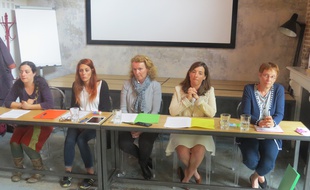Les cinq femmes du collectif #ilsnenousferontpastaire qui ont parlé ce mercredi aux médias.
