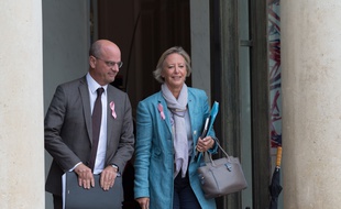 Jean-Michel Blanquer et Sophie CLuzel, en charge des personnes handicapées à la sortie de l'Elysée le 3 octobre 2018.