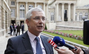 Le député PS de Seine Saint-Denis Claude Bartolone, candidat à la présidence de l'Assemblée nationale, a assuré mardi sur Europe 1 qu'il n'entrerait pas au gouvernement s'il n'était pas élu par ses pairs au "perchoir".