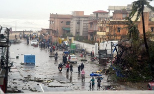 La ville côtière de Puri en Inde, lors du passage du cyclone Fani, le 3 mai 2019.
