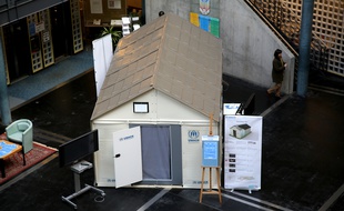 Un prototype de «cabane Ikea» exposé à Genève en 2013.