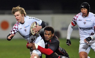 Bordeaux-Bègles a fait une très bonne opération comptable en vue du maintien en dominant Lyon (31-10), bonus offensif à la clé, vendredi soir, à domicile, en match en retard de la 9e journée du Top 14 de rugby.