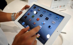 La Commission européenne a annoncé mardi avoir ouvert une procédure à l'encontre d'Apple, inventeur de l'iPad, et de cinq éditeurs internationaux pour déterminer s'ils ont cherché à restreindre la concurrence sur le marché européen des livres électroniques.