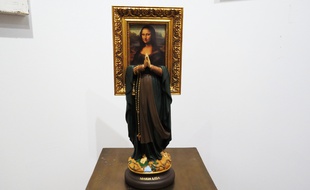 L'œuvre «Maria Lisa» de Soasig Chamaillard est un détournement de Vierge Marie.