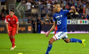 Pour la première fois contre Nîmes, Khalid Boutaïb a marqué un penalty sous les yeux de Thierry Laurey, son entraîneur pour la troisième année.