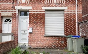La maison du suspect du meurtre d'Angélique a été dégradée.