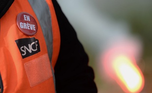 Au 24e jour de grève, le taux de grévistes connaît une légère hausse.