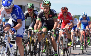 Armindo Fonseca, ici aux côtés de son coéquipier chez BSE Arnaud Gérard, un Breton déjà assuré de sa participation au Tour, lui...
