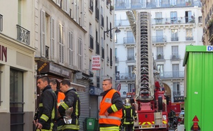 Dans la nuit du 1er au 2 septembre, un incendie s'est déclaré dans la cage d'escalier du 4 rue Myrha et a fait huit morts.