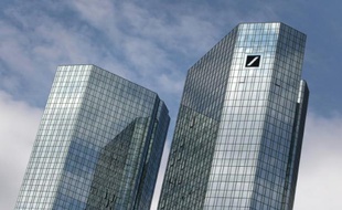 Le siège de la Deutsche Bank, le 9 juin 2015 à Francfort, en Allemagne