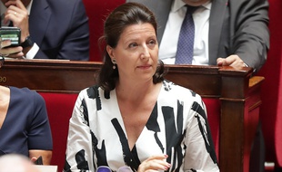 La ministre de la Santé Agnès Buzyn a annoncé ce dimanche qu'elle allait "mettre de l'argent dans des solutions qui vont régler sur le long terme le problème" des urgences.