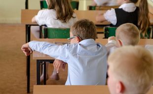 Un élève en classe.