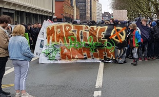 Des étudiants ont défilé à Lille pour dénoncer les violences à la fac de droit.