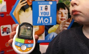 Le Mo1 d'Imaginarium est un téléphone portable destiné aux enfants de 6 ans et plus.
