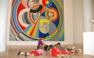 Le musée d'Art moderne organise de nombreux ateliers créatifs.