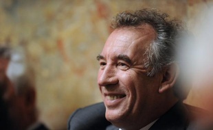 François Bayrou, le président du MoDem, interrogé mercredi par France Info sur le sommet de l'UE à Bruxelles, a estimé qu'il ne s'agissait pas d'aider la Grèce ou la zone euro mais "d'aider la France".
