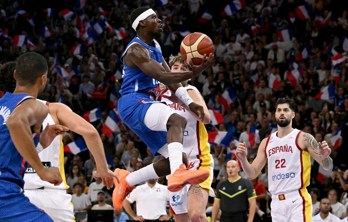 France - Espagne : Comment les Bleus ont renversé la Roja après une première mi-temps désastreuse
