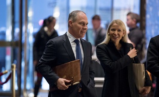 Le républicain Scott Pruitt arrive à la Trump Tower, à New York, le 7 décembre 2016.