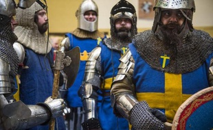 L'équipe suédoise "Goteborg" s'apprête à participer le 31 janvier 2015 à un combat médiéval, l'"Ascension des Chevaliers" dans un hangar de Bernau, près de Berlin