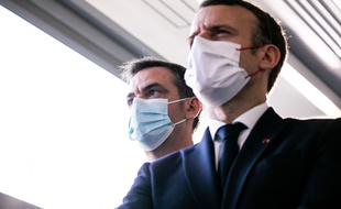 Olivier Véran et Emmanuel Macron.