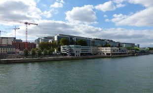 Bercy fait face à un afflux inédit de demandes de régularisatio.