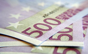 Des billets de 500 euros.