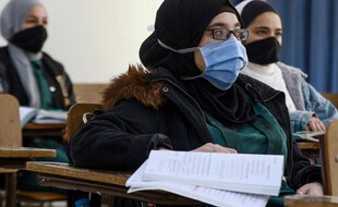 Dans une école d'Aman, ce dimanche.