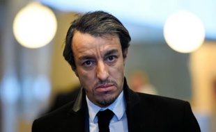 L'ancien avocat français Karim Achaoui, le 2 février 2016, avant son procès en appel au tribunal de Melun