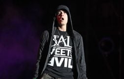 Eminem est accusé de faire l’apologie des médicaments