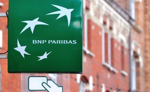 L'enquête avait été ouverte en octobre 2014 et portait sur des opérations sur le titre de BNP Paribas, alors qu'une procédure lourde de menaces pour la banque était en cours aux États-Unis