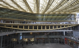La canopée du forum des Halles des architectes Patrick Berger et Jancques Anziutti.