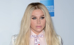La chanteuse Kesha, en procès contre Dr. Luke
