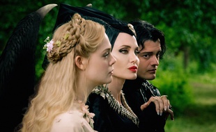 Elle Fanning, Angelina Jolie et Sam Ryley dans «Maléfique: Le Pouvoir du mal»de Joachim Rønning