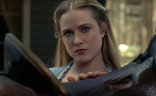 Evan Rachel Wood (Dolores)