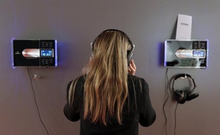 Le marché de la musique enregistrée a reculé de 3,9% en France en 2011, pour une neuvième année consécutive de baisse, mais l'industrie voit dans l'essor des ventes numériques des raisons d'espérer et attend la reprise pour 2013.