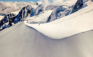Juin 2014. Sur la route du Mont-Blanc. Konrad/ Sipa.