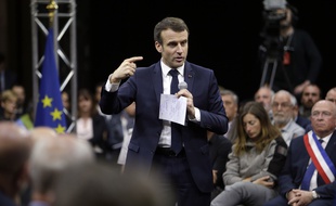 Emmanuel Macron, le 6 mars 2019, à Greoux-les-bains, à l'occasion du Grand débat national.