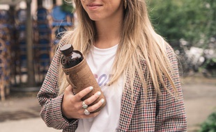 La gourde en verre recyclée ECOB.