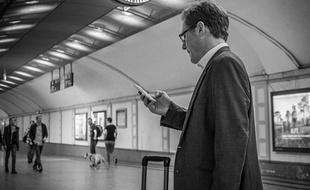 Aujourd'hui, le manager doit suivre la transformation numérique de son secteur, en utilisant de nouveaux outils et de nouvelles méthodes de travail.