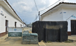 Un poste de police à Caloto, en Colombie.
