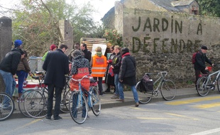 Une rando-védo a relié dimanche le jardin des ronces à la carrière Miséry