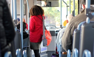 Illustration d'un bus, ici à Rennes.