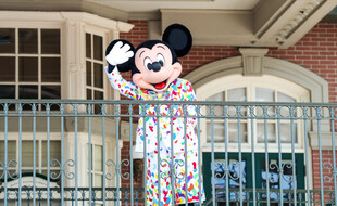 Le personnage de Mickey lors de la réouverture du parc Disneyland à Orlando, en Floride, en juillet 2020