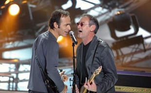 Jean-Jacques Goldman et Michael Jones, à la Plaine-Saint-Denis, en 2003.
